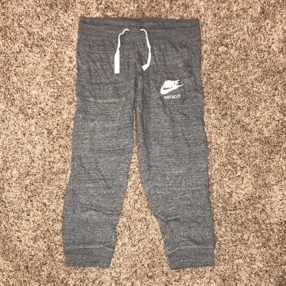 Grey Nike joggers - Picture 3 of 3
